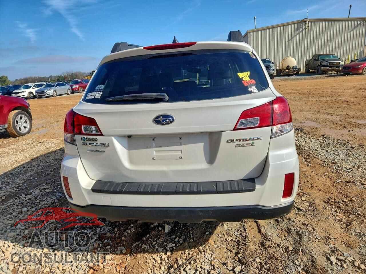SUBARU OUTBACK 2014 - 4S4BRBPC8E3324907