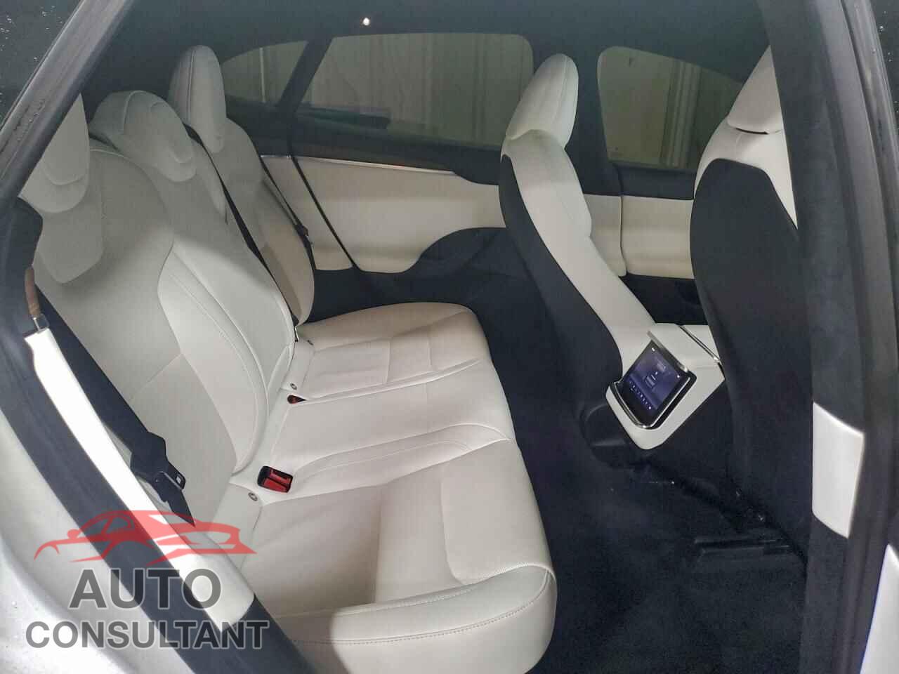 TESLA MODEL S 2022 - 5YJSA1E5XNF467953