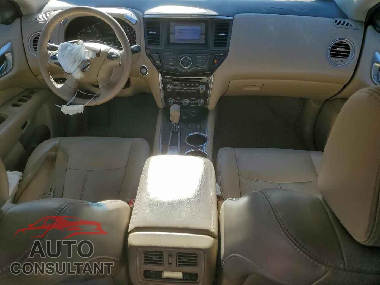 NISSAN PATHFINDER 2015 - 5N1AR2MN2FC674892