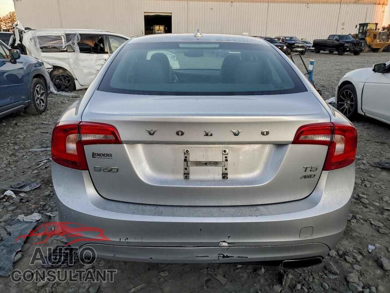 VOLVO S60 2016 - YV1612TK6G2415428