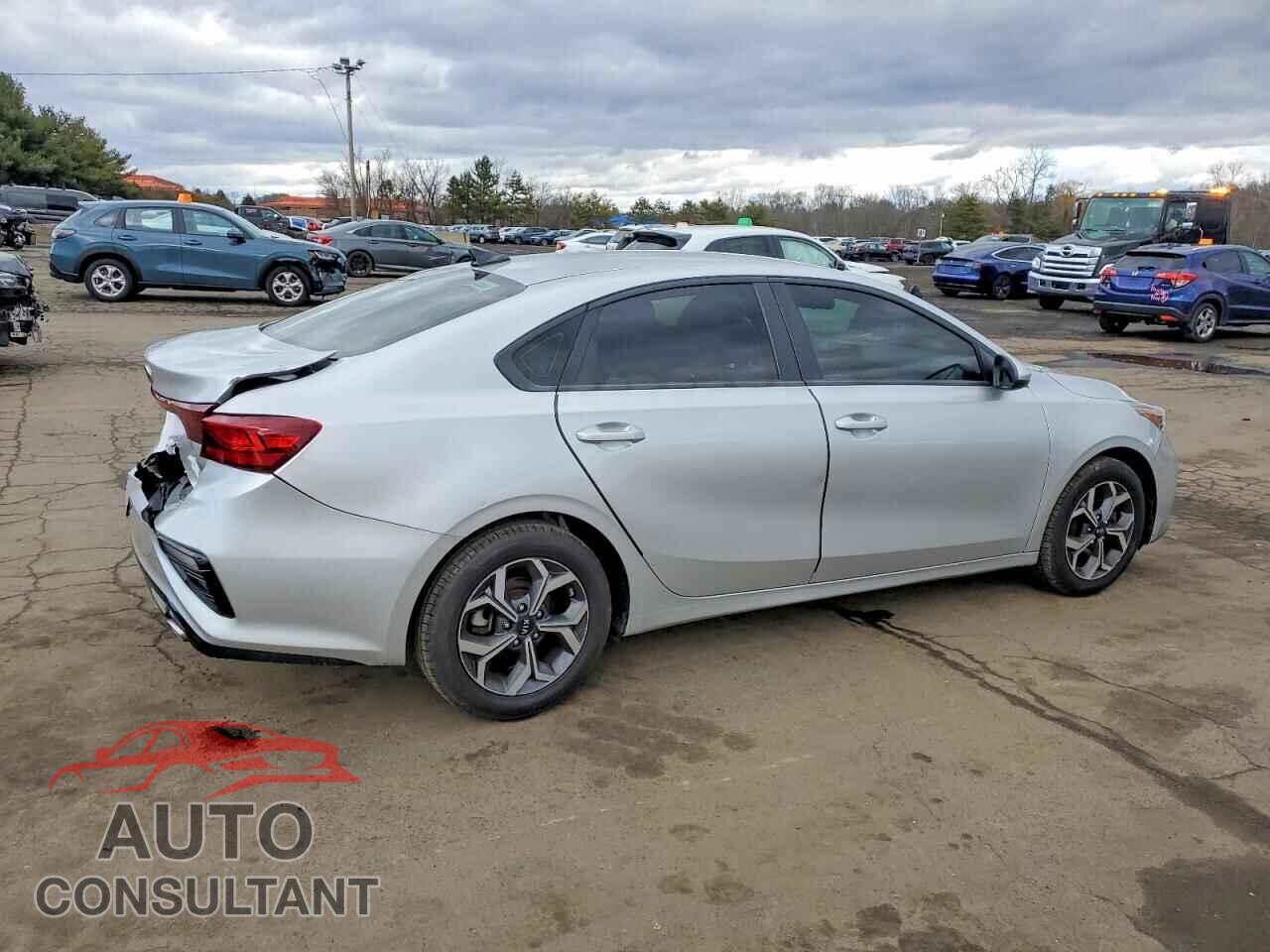 KIA FORTE 2019 - 3KPF24AD7KE084227