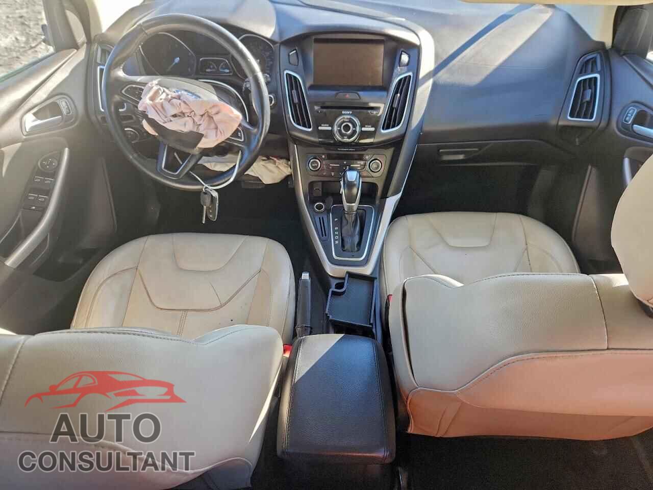 FORD FOCUS 2015 - 1FADP3N27FL386633