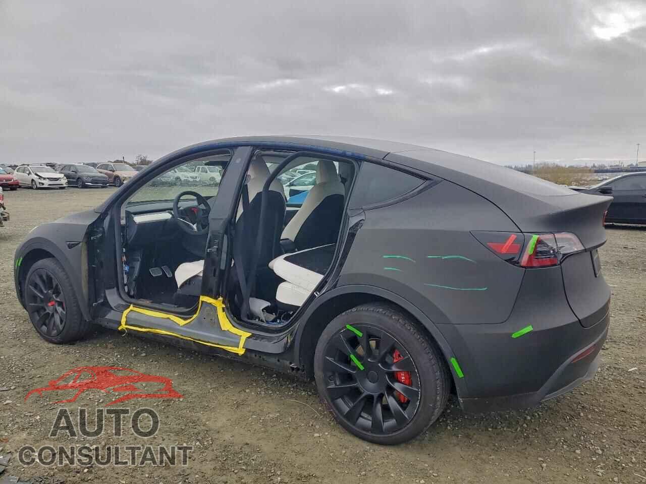 TESLA MODEL Y 2023 - 7SAYGDEE3PF764885