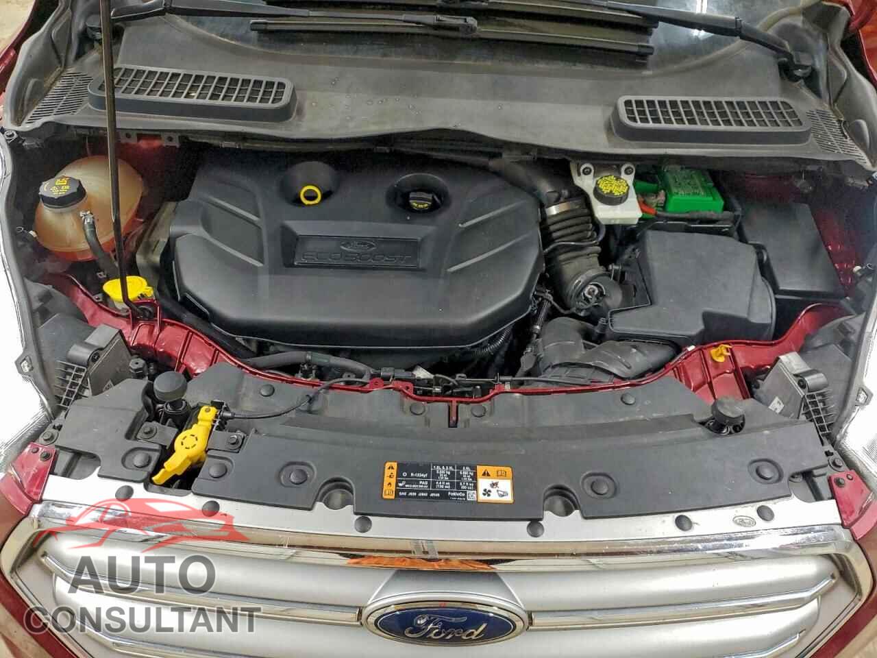 FORD ESCAPE 2017 - 1FMCU9G99HUC04502