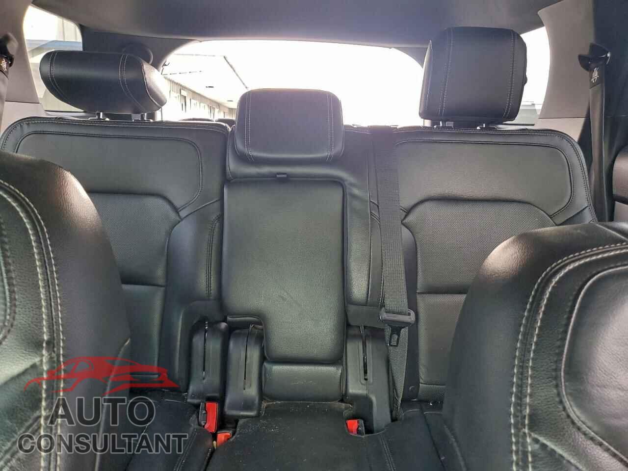 FORD EXPLORER 2018 - 1FM5K7FH6JGA79264