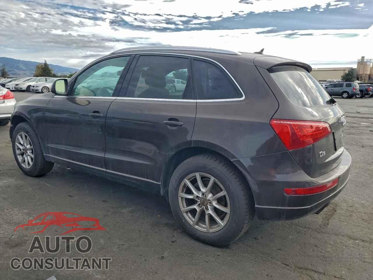 AUDI Q5 2011 - WA1LFAFP1BA004975