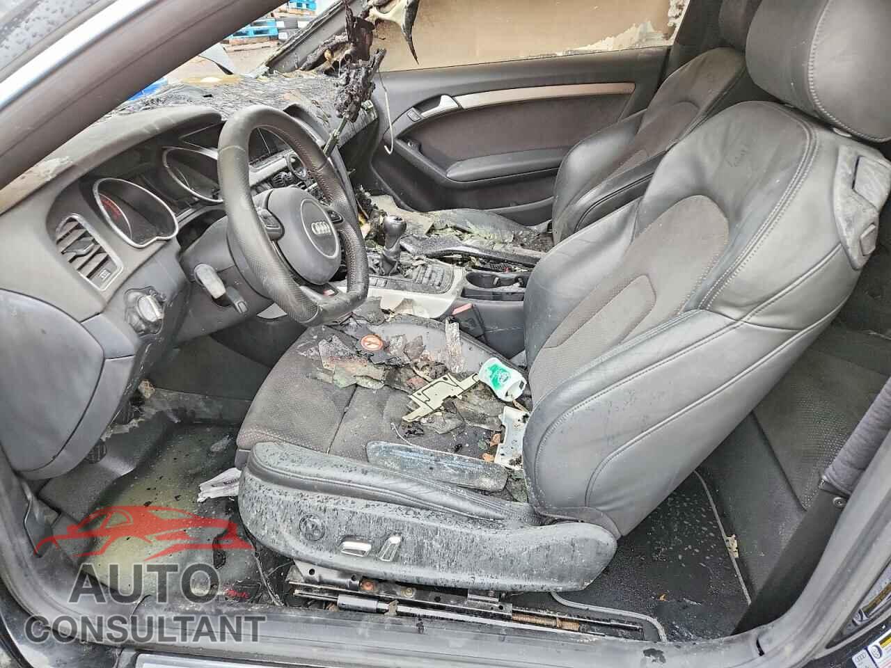 AUDI A5 2013 - WAUMFBFR1DA016111