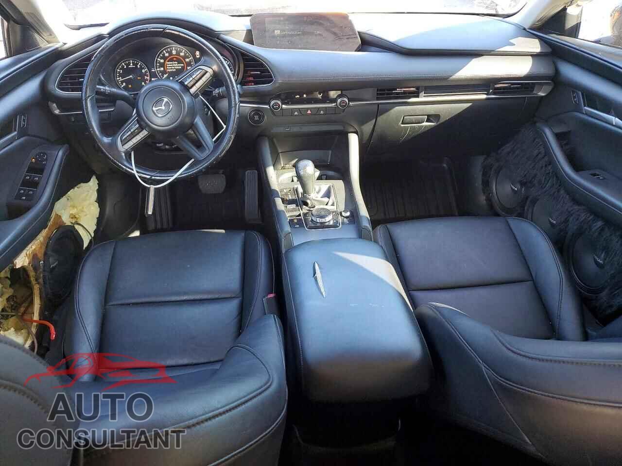 MAZDA 3 2021 - JM1BPABL0M1344624