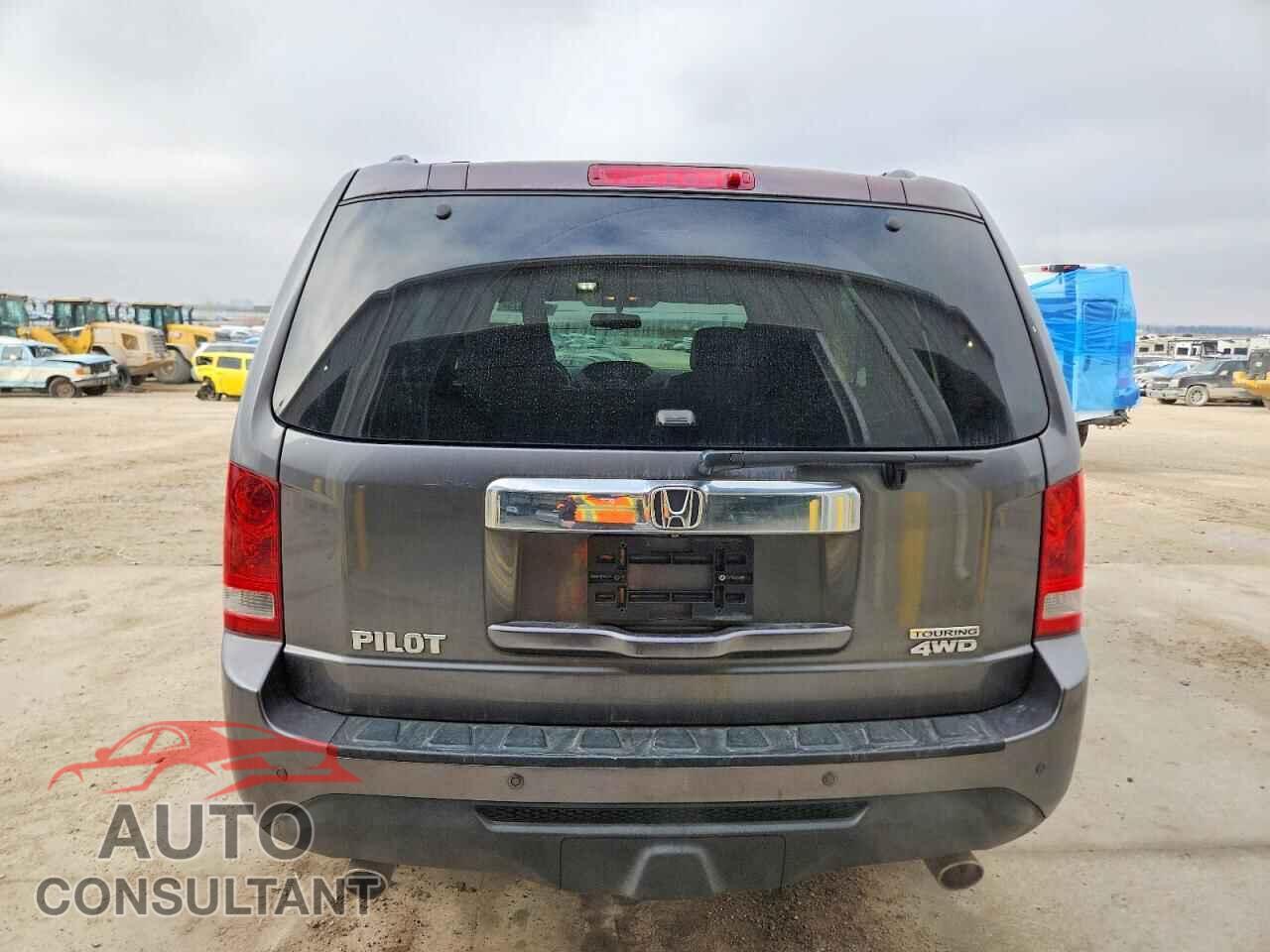 HONDA PILOT 2014 - 5FNYF4H92EB026491