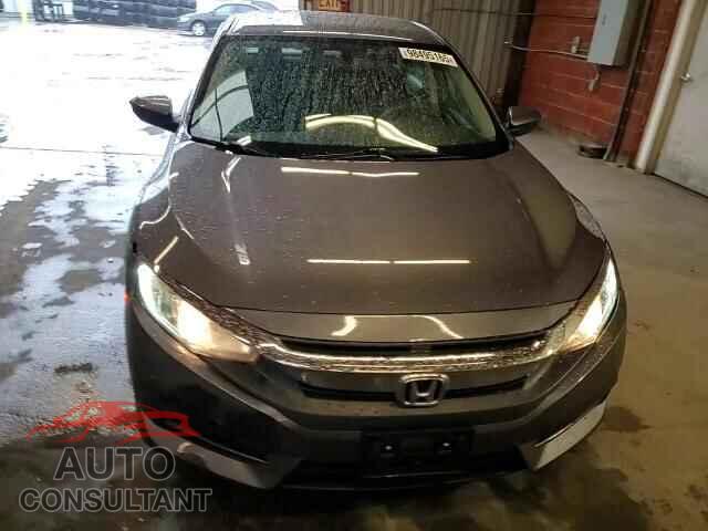 HONDA CIVIC 2018 - 2HGFC2F56JH569109