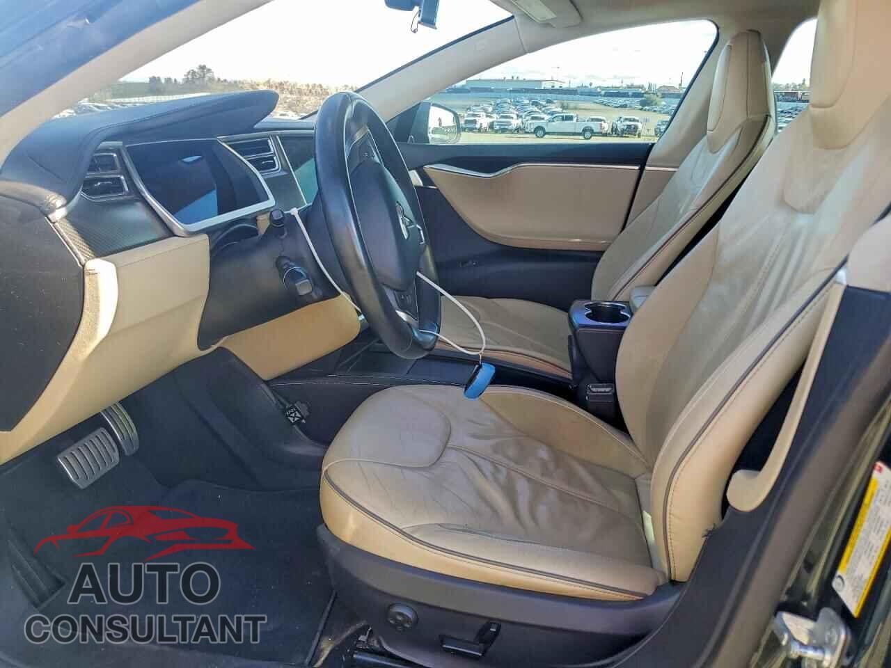TESLA MODEL S 2013 - 5YJSA1CP6DFP14646