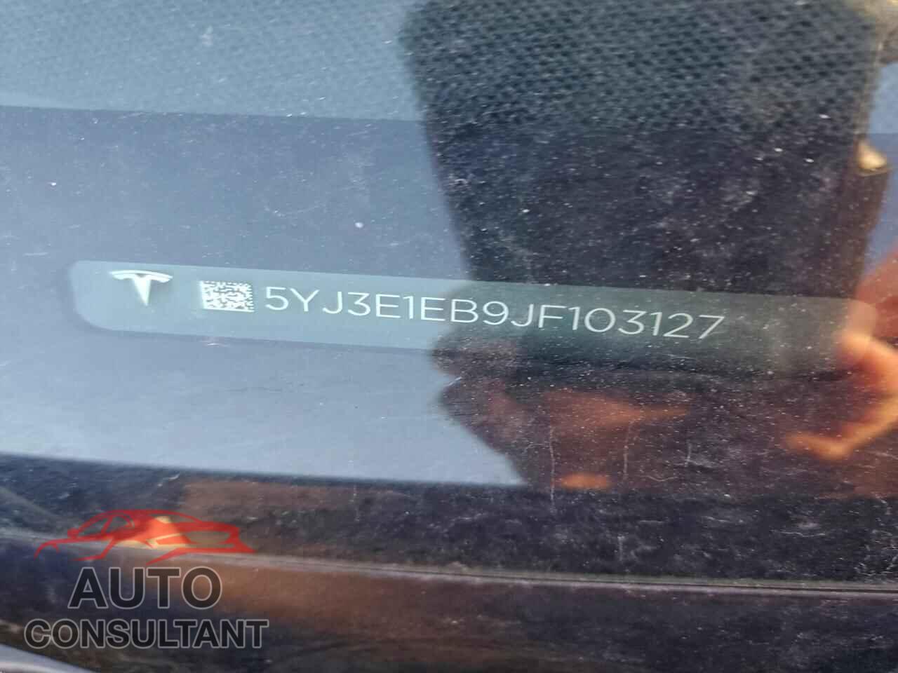 TESLA MODEL 3 2018 - 5YJ3E1EB9JF103127