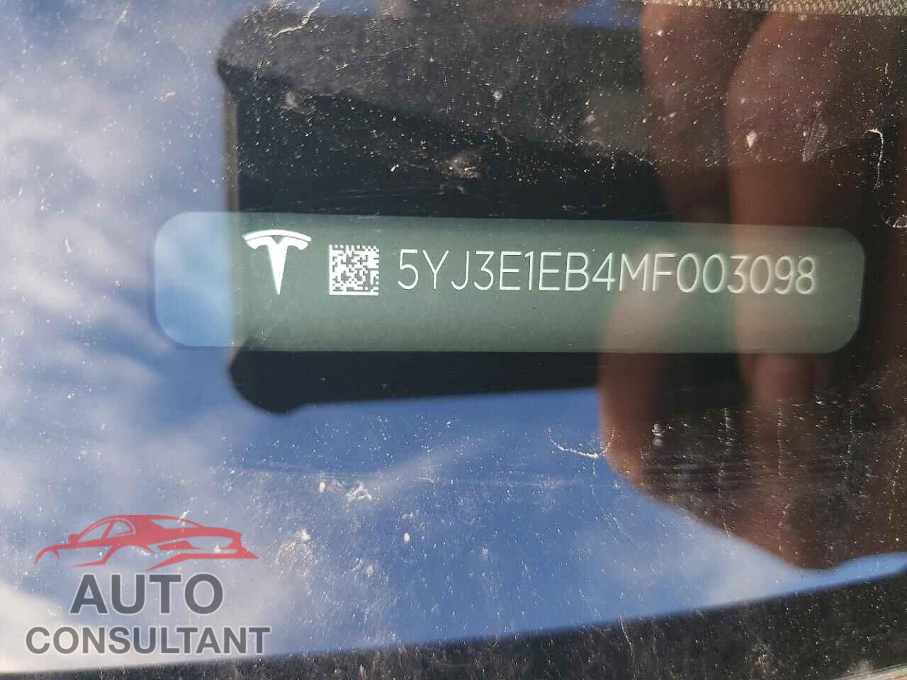 TESLA MODEL 3 2021 - 5YJ3E1EB4MF003098