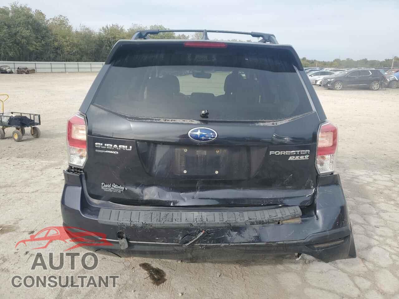 SUBARU FORESTER 2017 - JF2SJAEC0HH477766