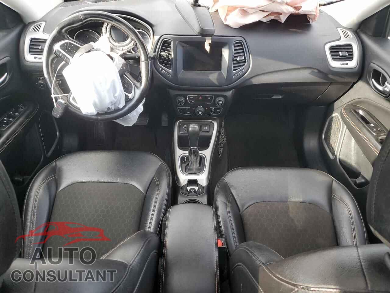 JEEP COMPASS 2020 - 3C4NJCBB2LT199028