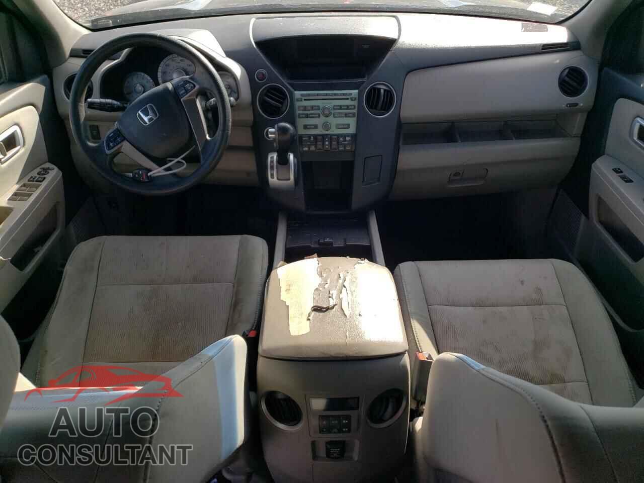 HONDA PILOT 2011 - 5FNYF4H47BB015910