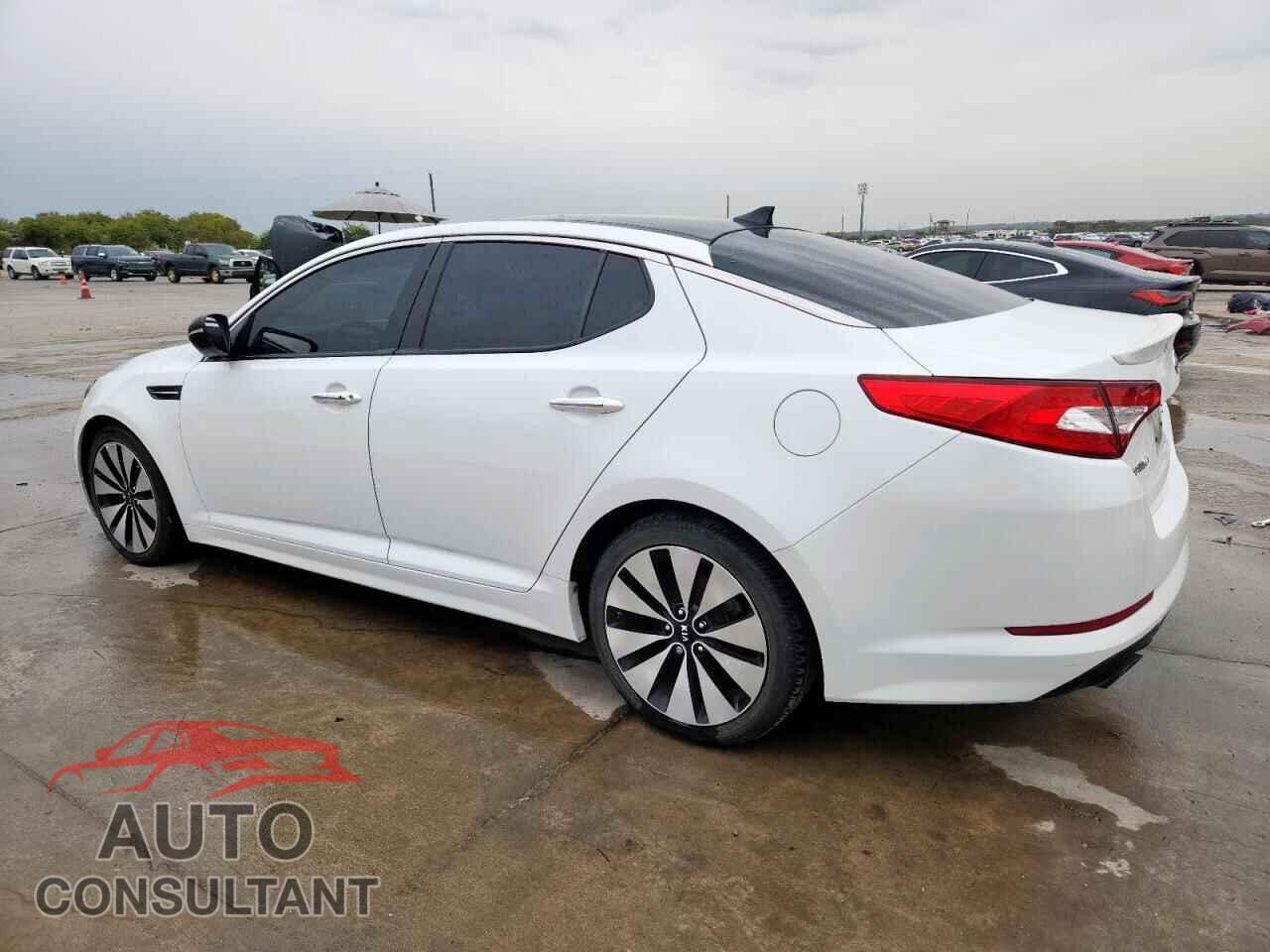 KIA OPTIMA 2012 - 5XXGR4A65CG013571