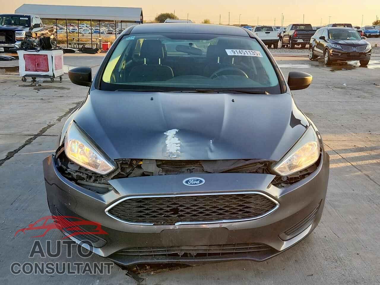 FORD FOCUS 2017 - 1FADP3E2XHL299120
