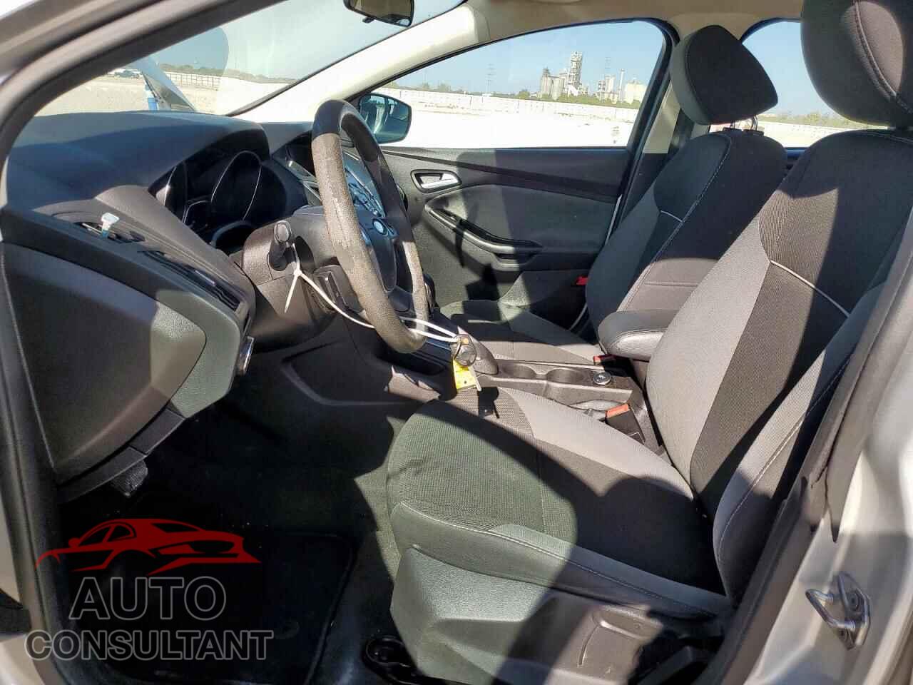 FORD FOCUS 2014 - 1FADP3F25EL295731