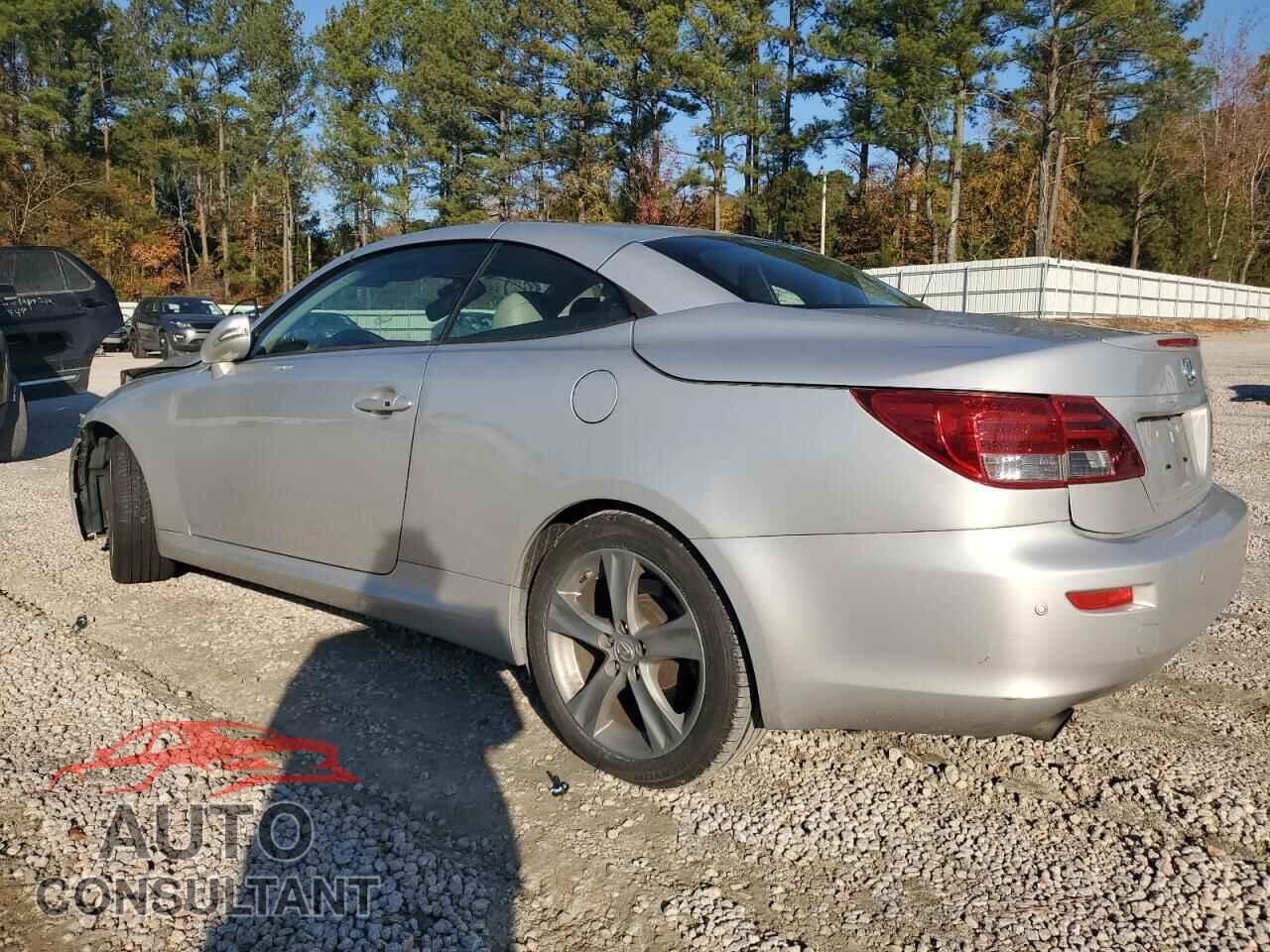 LEXUS IS 2012 - JTHFF2C23C2523733