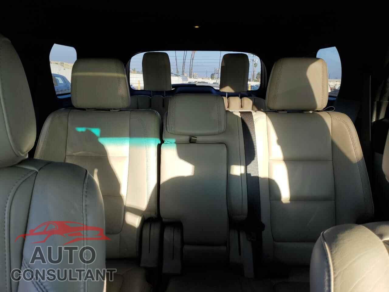FORD EXPLORER 2015 - 1FM5K7F82FGA20946