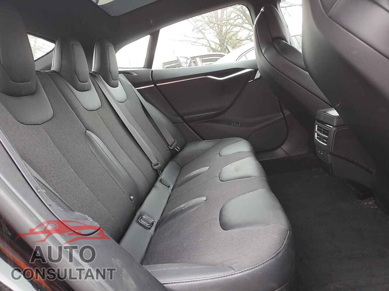 TESLA MODEL S 2017 - 5YJSA1E15HF209440