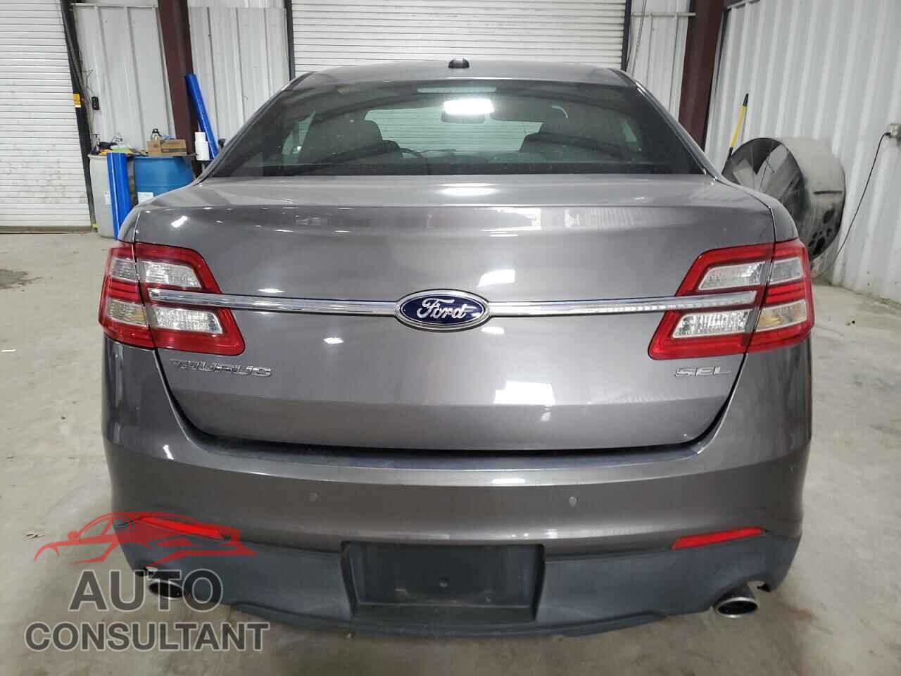 FORD TAURUS 2013 - 1FAHP2E80DG107352