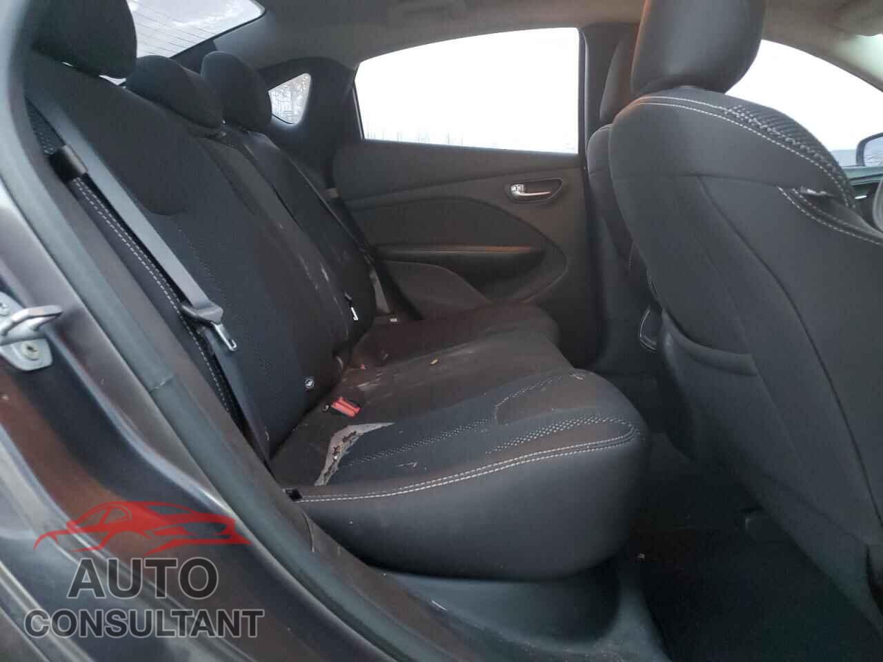 DODGE DART 2015 - 1C3CDFBB4FD420630