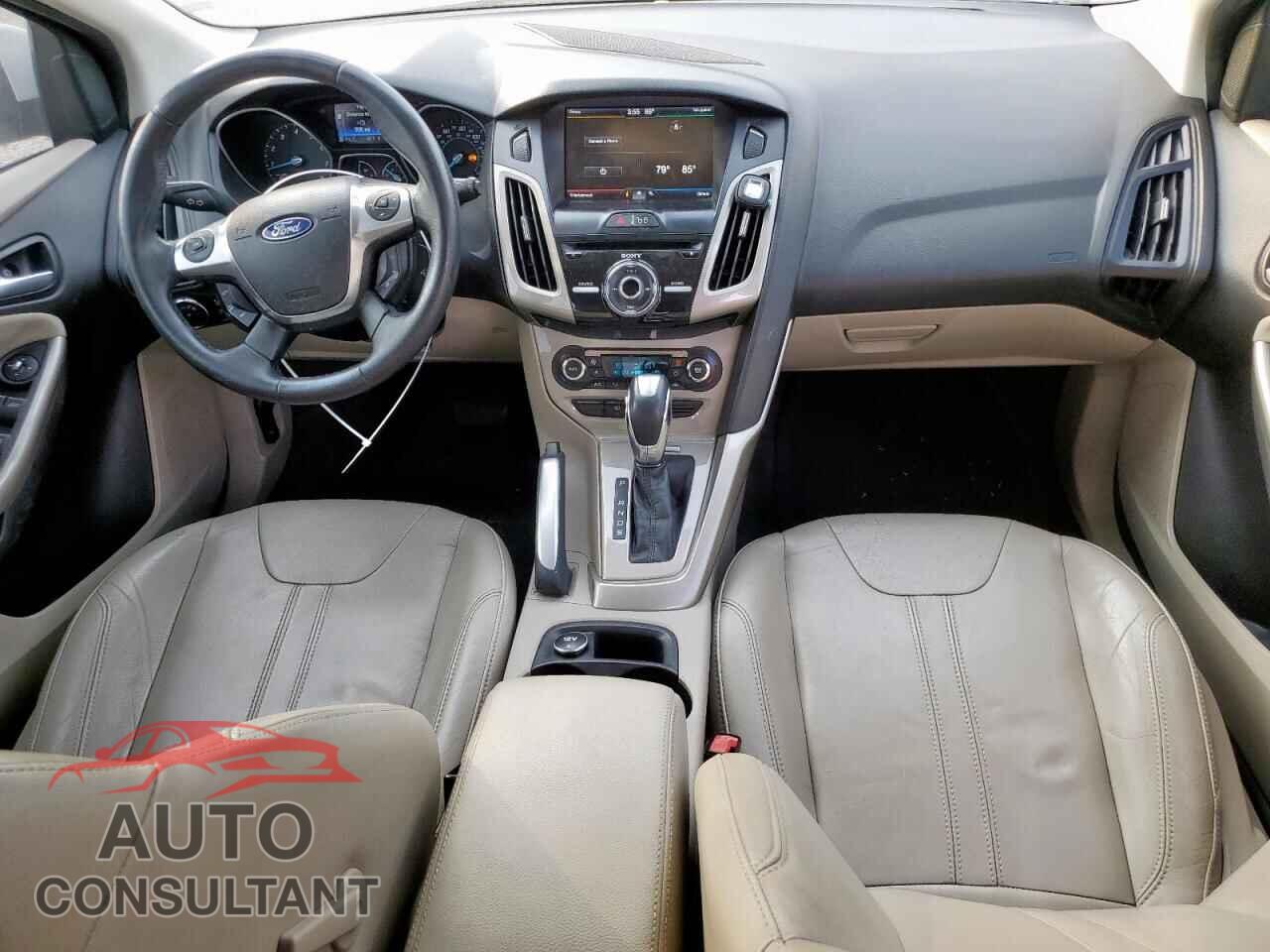 FORD FOCUS 2012 - 1FAHP3M25CL294547