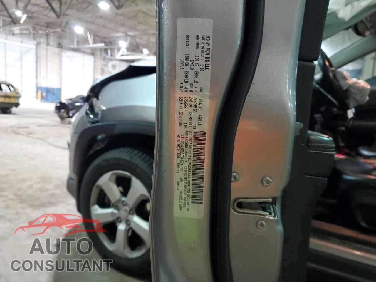 JEEP COMPASS 2018 - 3C4NJDBB2JT349979