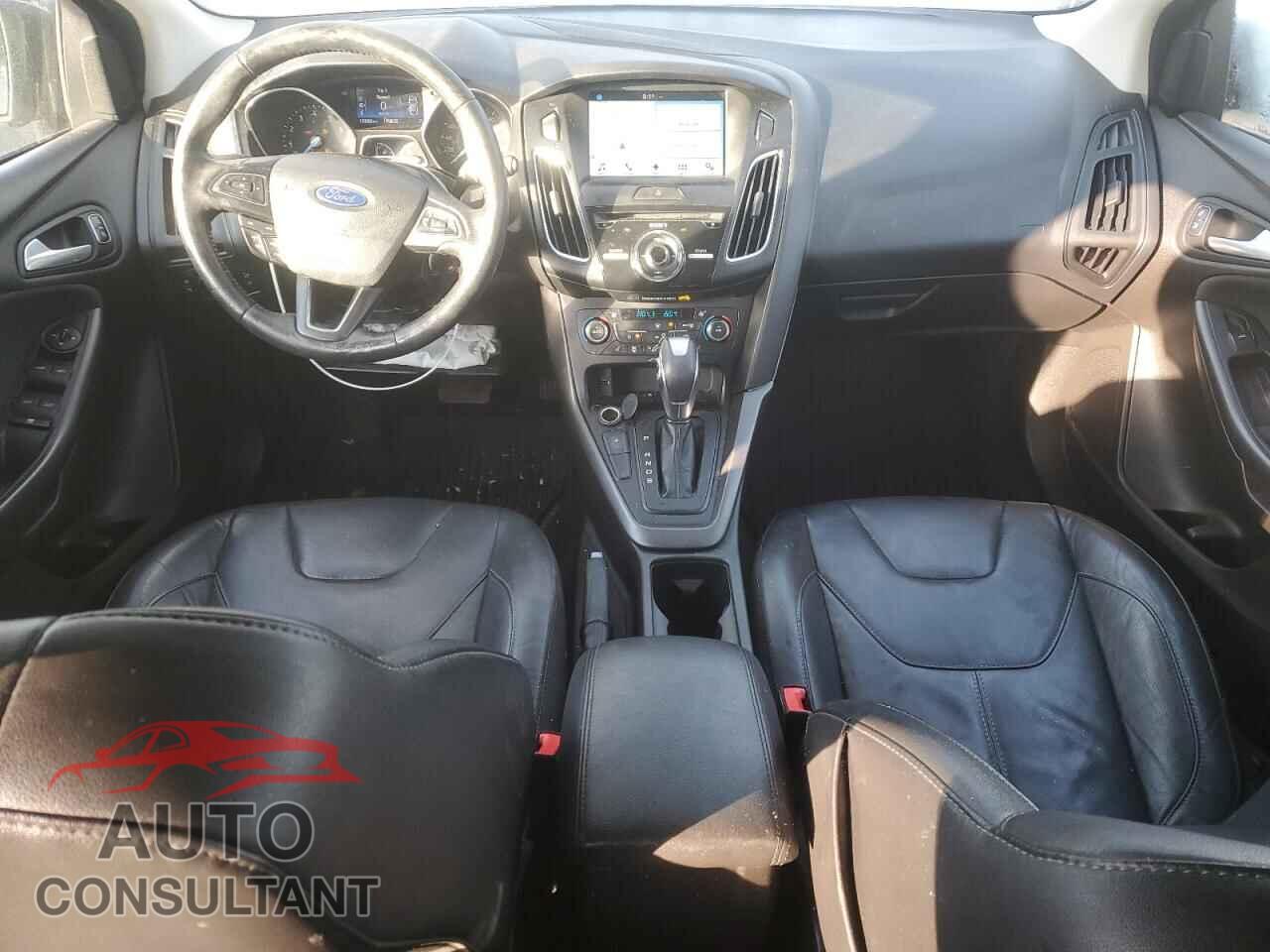 FORD FOCUS 2016 - 1FADP3K29GL370522