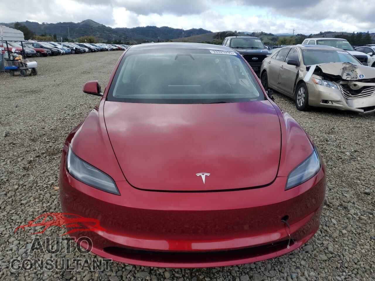 TESLA MODEL 3 2024 - 5YJ3E1EA5RF737831