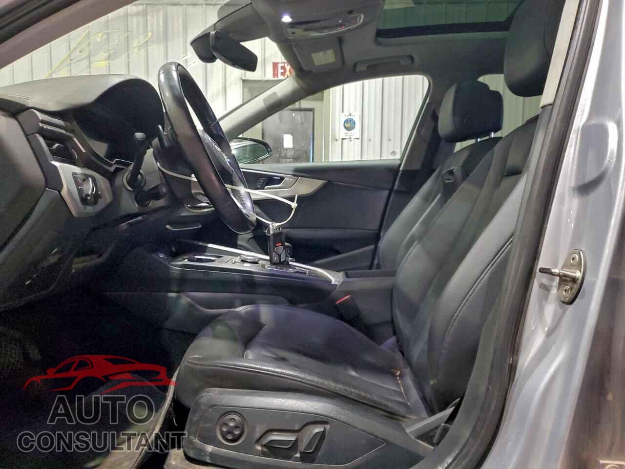 AUDI A4 2017 - WA18NAF46HA042855