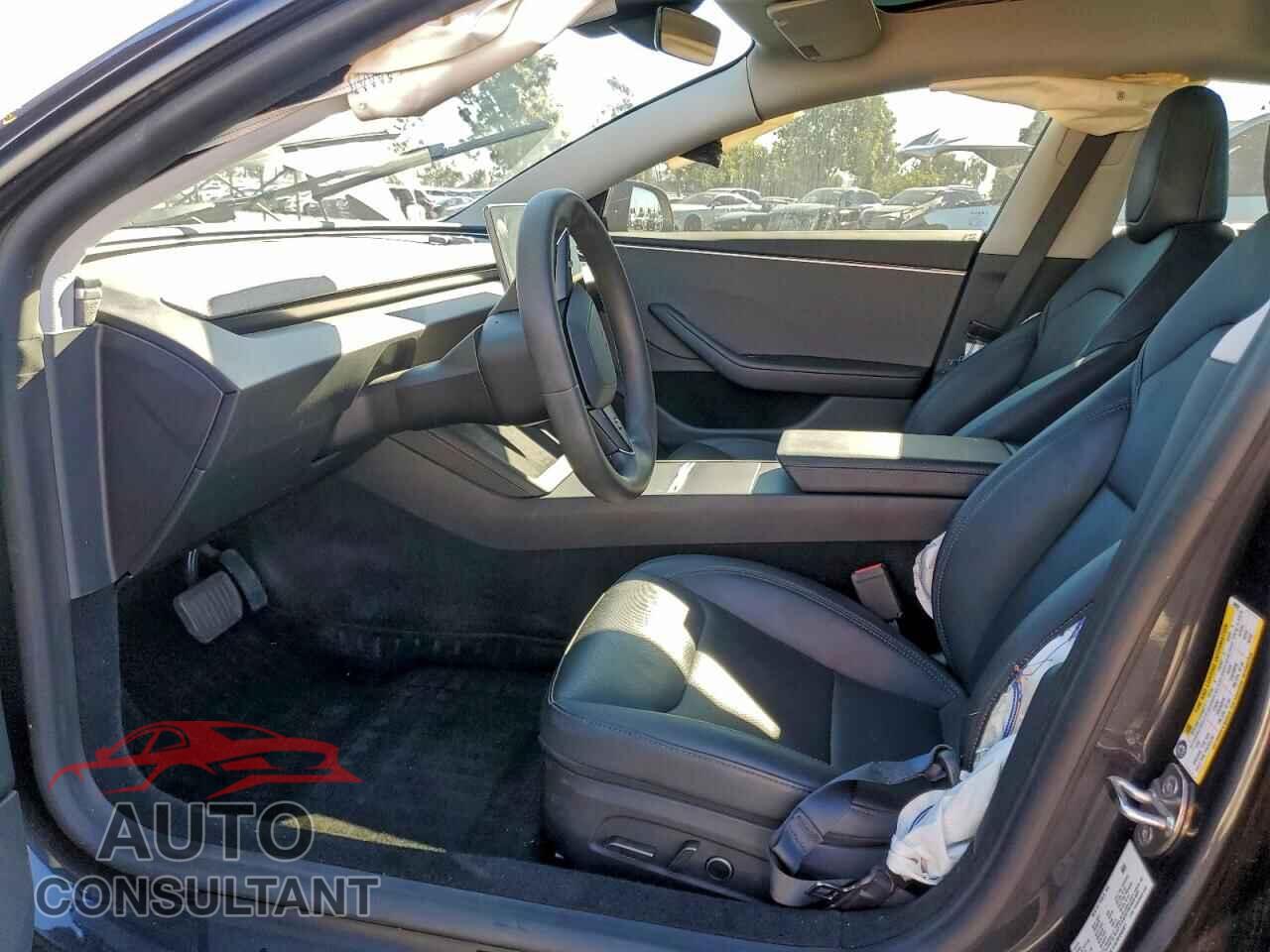 TESLA MODEL 3 2024 - 5YJ3E1EA2RF848921