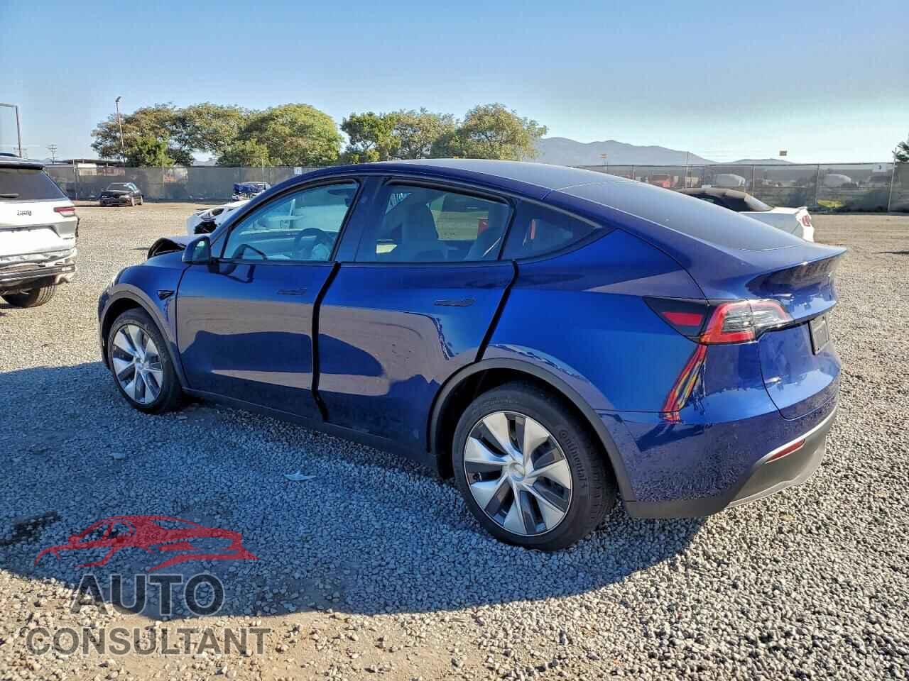TESLA MODEL Y 2024 - 7SAYGDEE3RF003731
