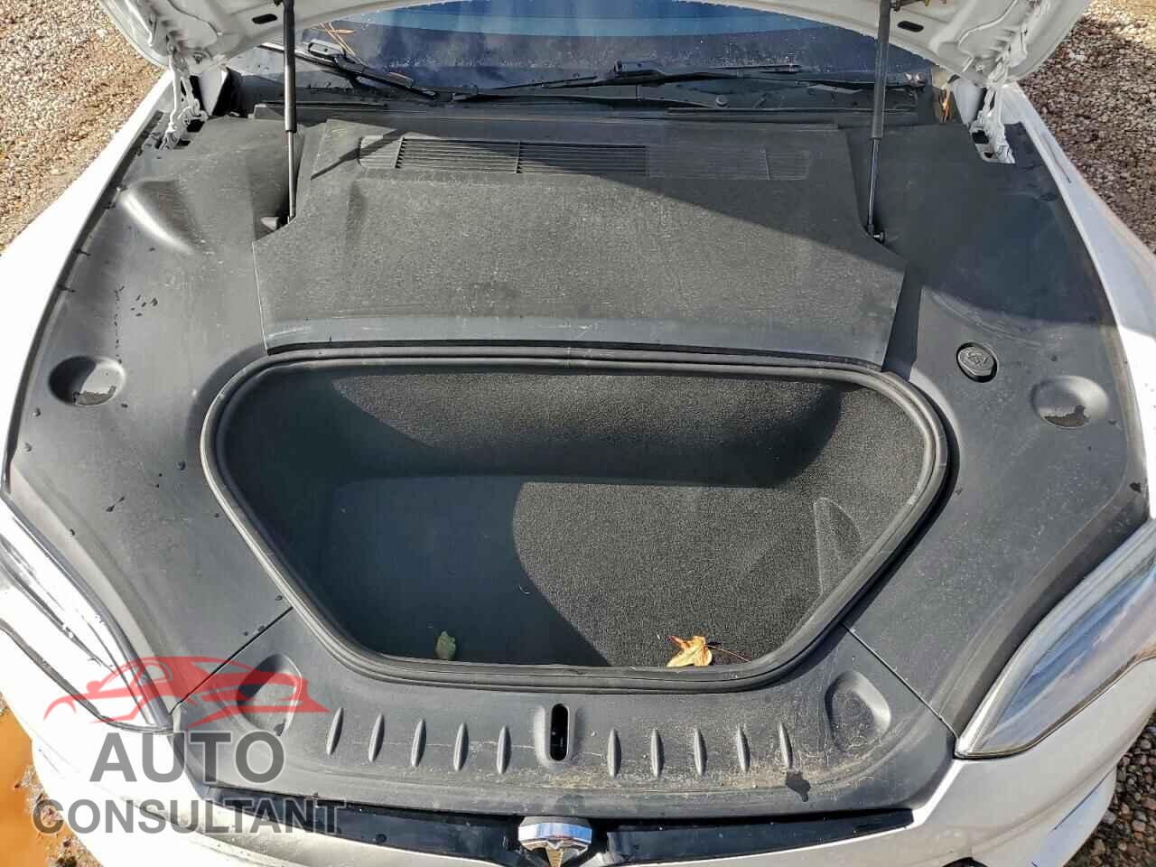 TESLA MODEL S 2022 - 5YJSA1E54NF471674