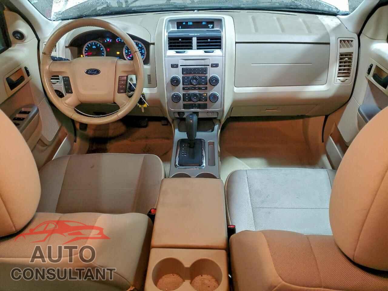 FORD ESCAPE 2010 - 1FMCU9DG8AKC63349
