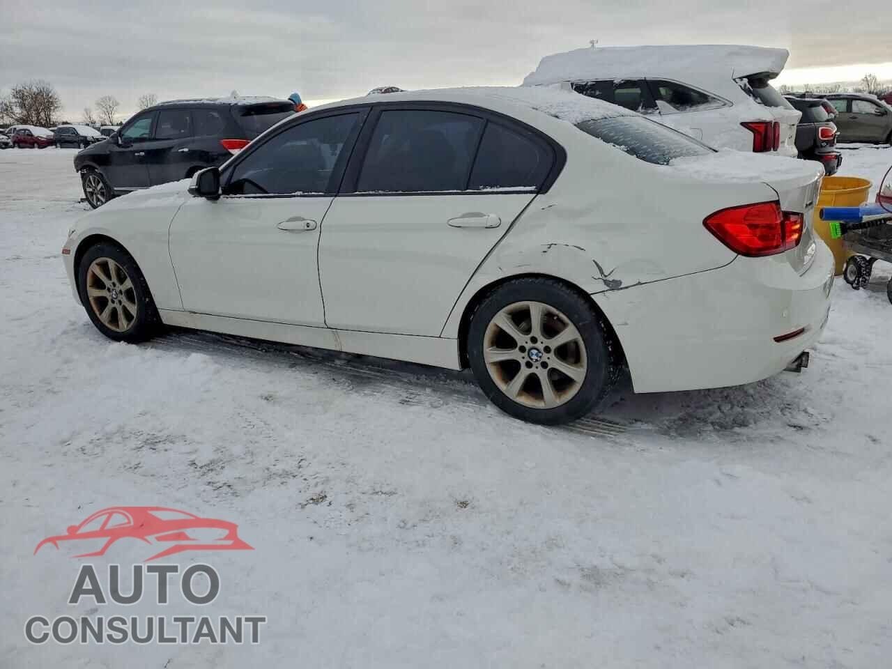 BMW 3 SERIES 2013 - WBA3B3C55DF534854