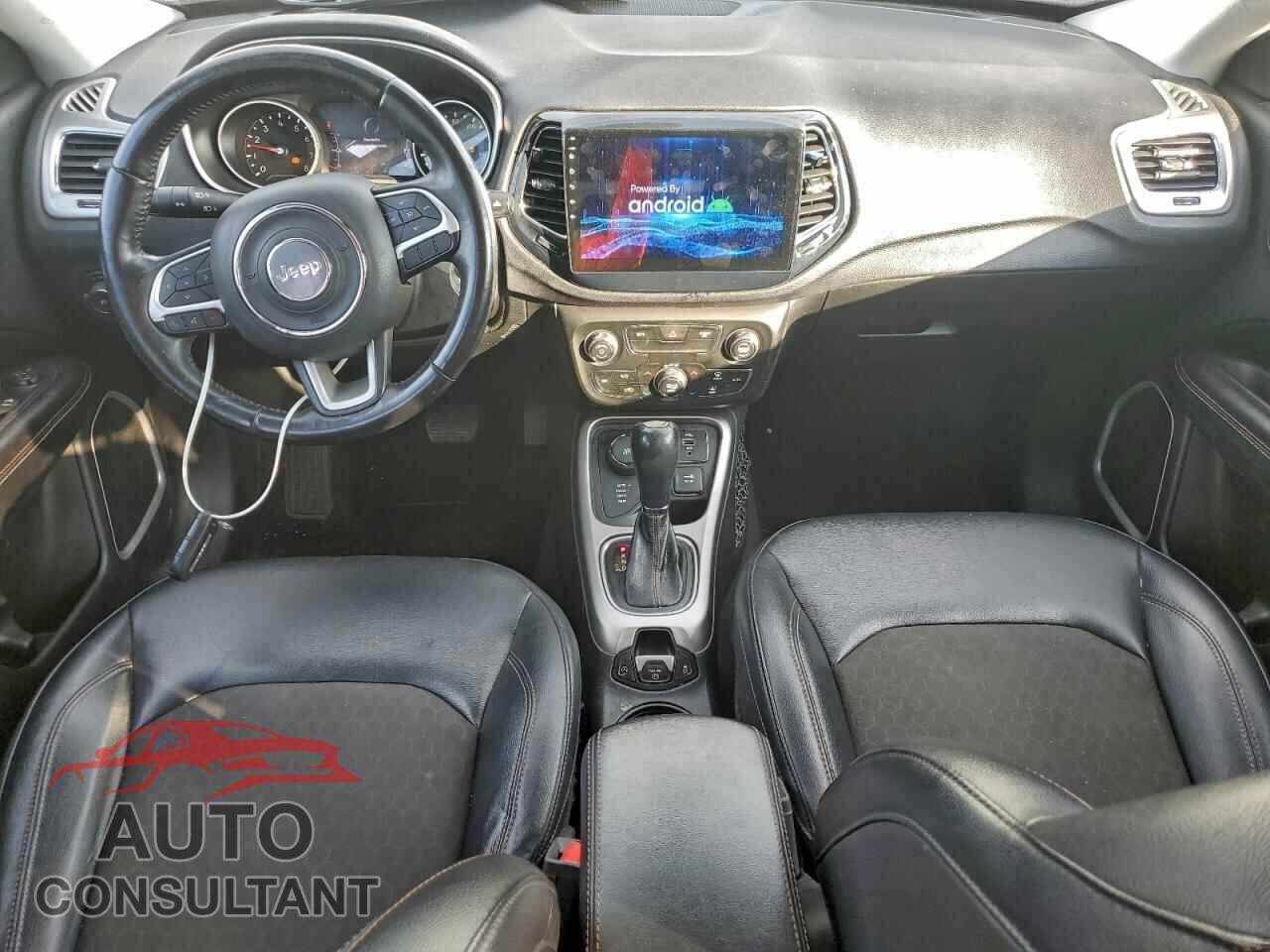 JEEP COMPASS 2018 - 3C4NJDBB2JT131606