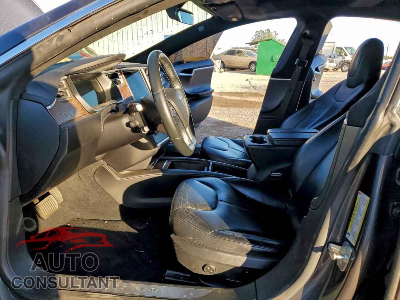 TESLA MODEL S 2017 - 5YJSA1E19HF204709