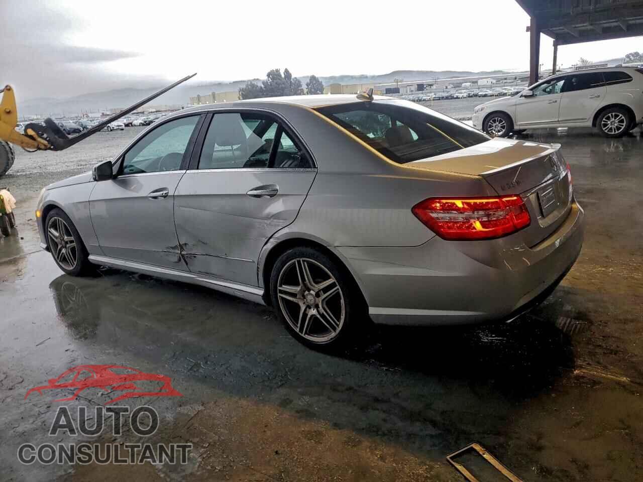 MERCEDES-BENZ E-CLASS 2013 - WDDHF5KB0DA729019