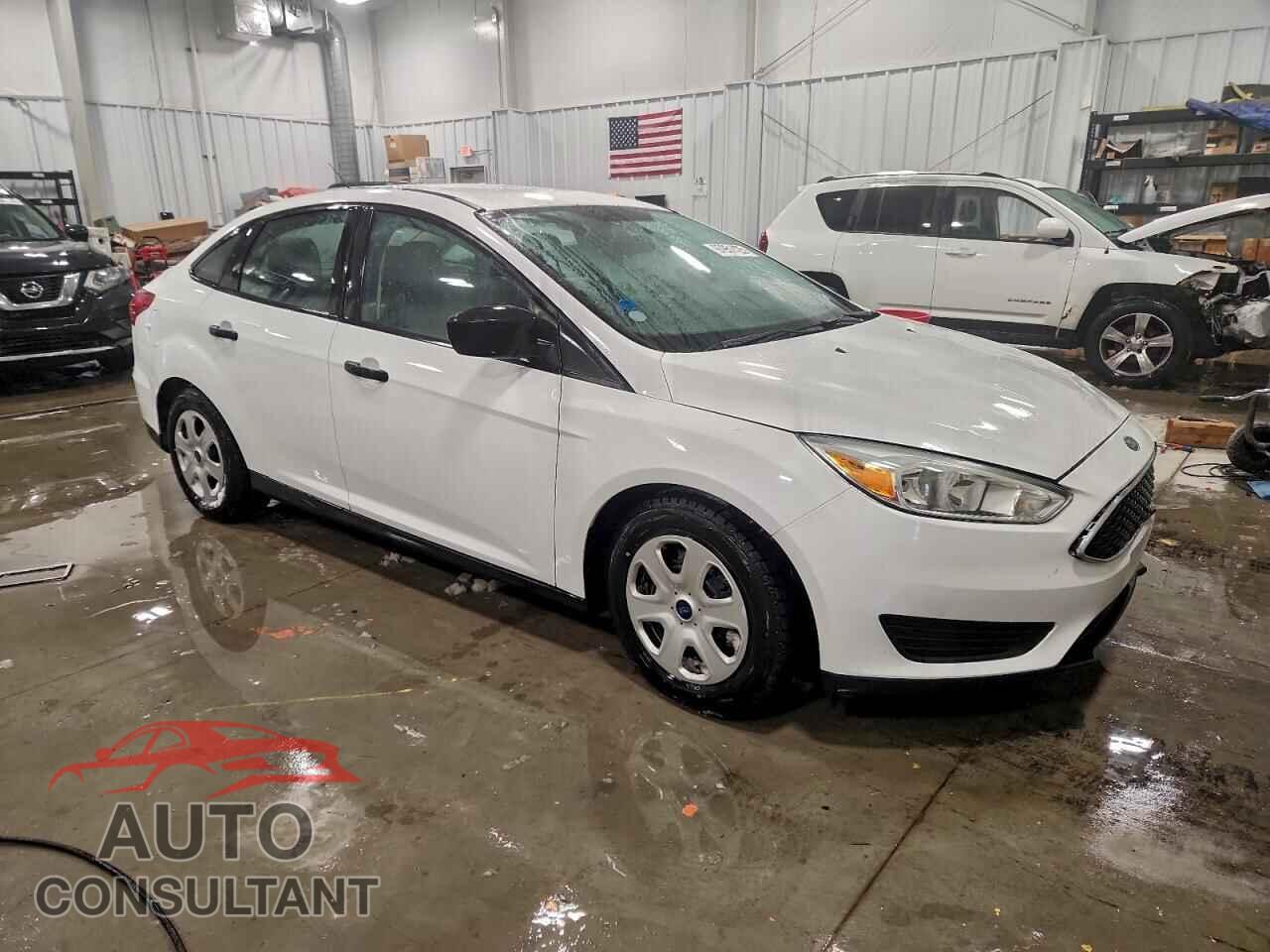 FORD FOCUS 2015 - 1FADP3E20FL367888