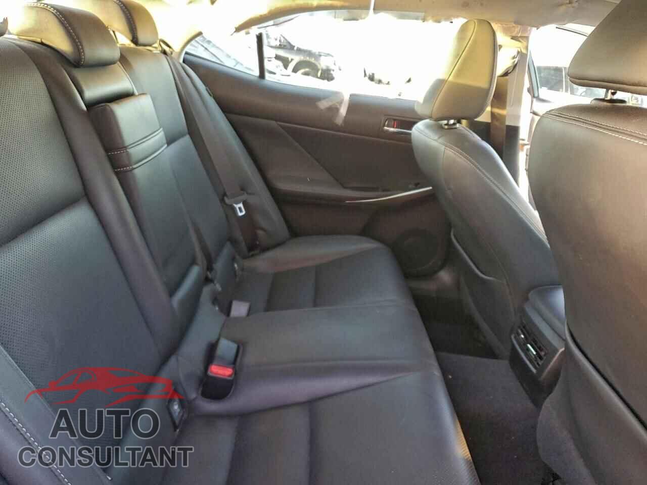 LEXUS IS 2015 - JTHBF1D25F5078079