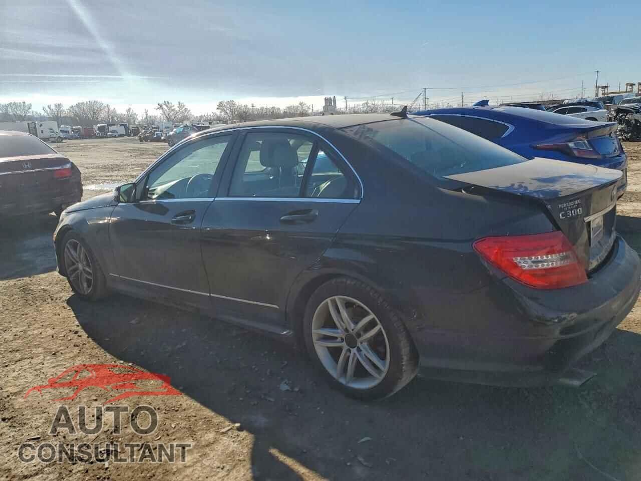 MERCEDES-BENZ C-CLASS 2013 - WDDGF8AB6DR263242