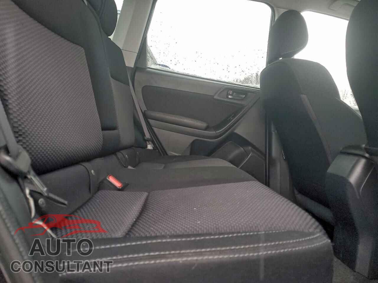 SUBARU FORESTER 2018 - JF2SJAEC0JH450220
