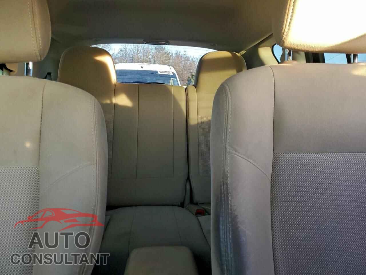 JEEP COMPASS 2011 - 1J4NT1FB8BD137799