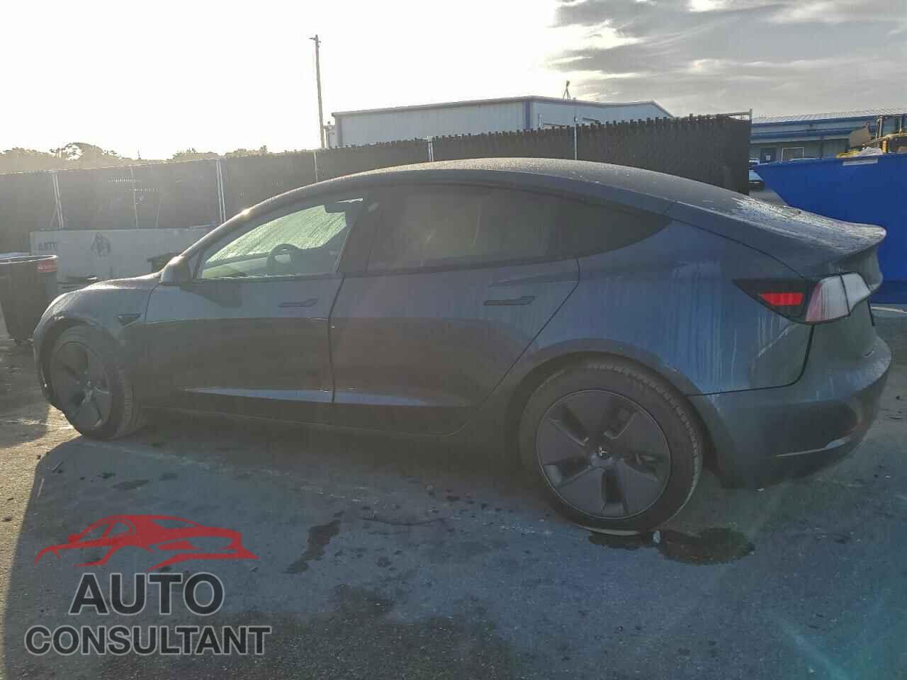 TESLA MODEL 3 2022 - 5YJ3E1EB6NF256666