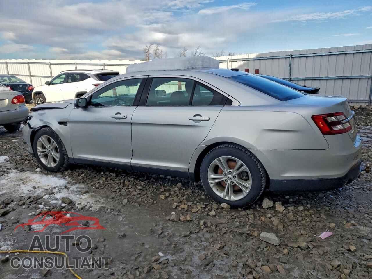 FORD TAURUS 2016 - 1FAHP2E83GG149115