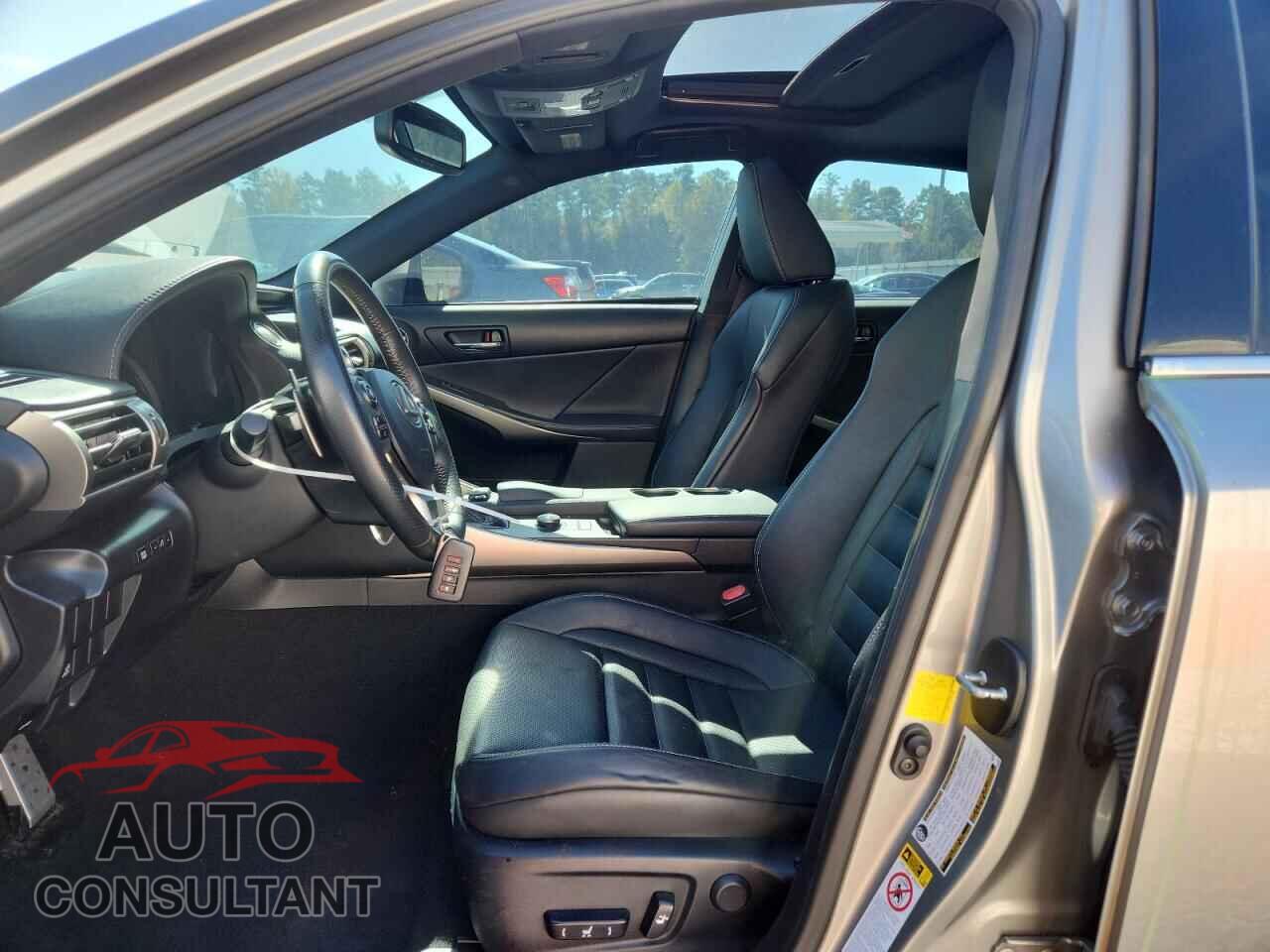 LEXUS IS 2015 - JTHBF1D28F5052303