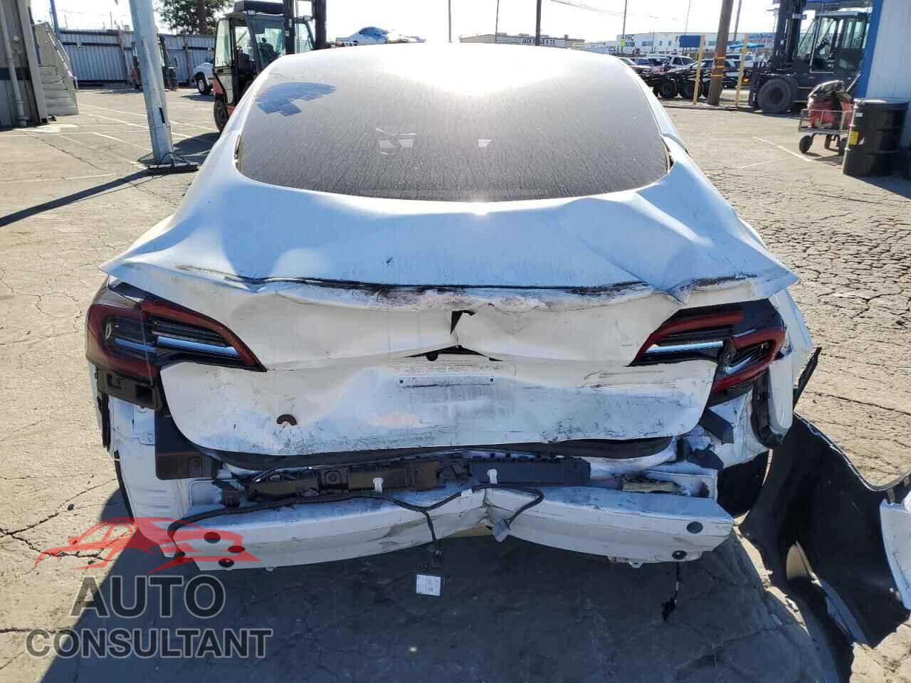 TESLA MODEL 3 2023 - 5YJ3E1EA8PF552184